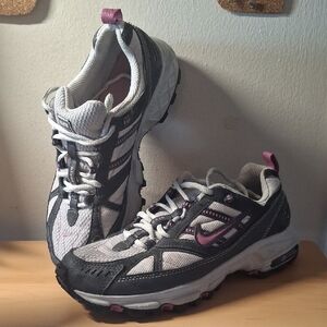 Nike Air ACG Alvord Series 5 - Grey & Pink Trail Runners - Size 8